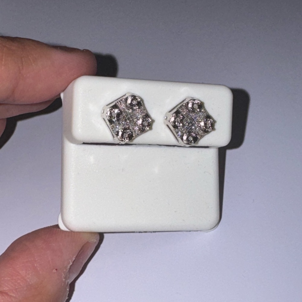 Real Diamond Screw Back Earrings, Gift for him, Huge Sale 100% Natural Diamonds, - Picture 1 of 8